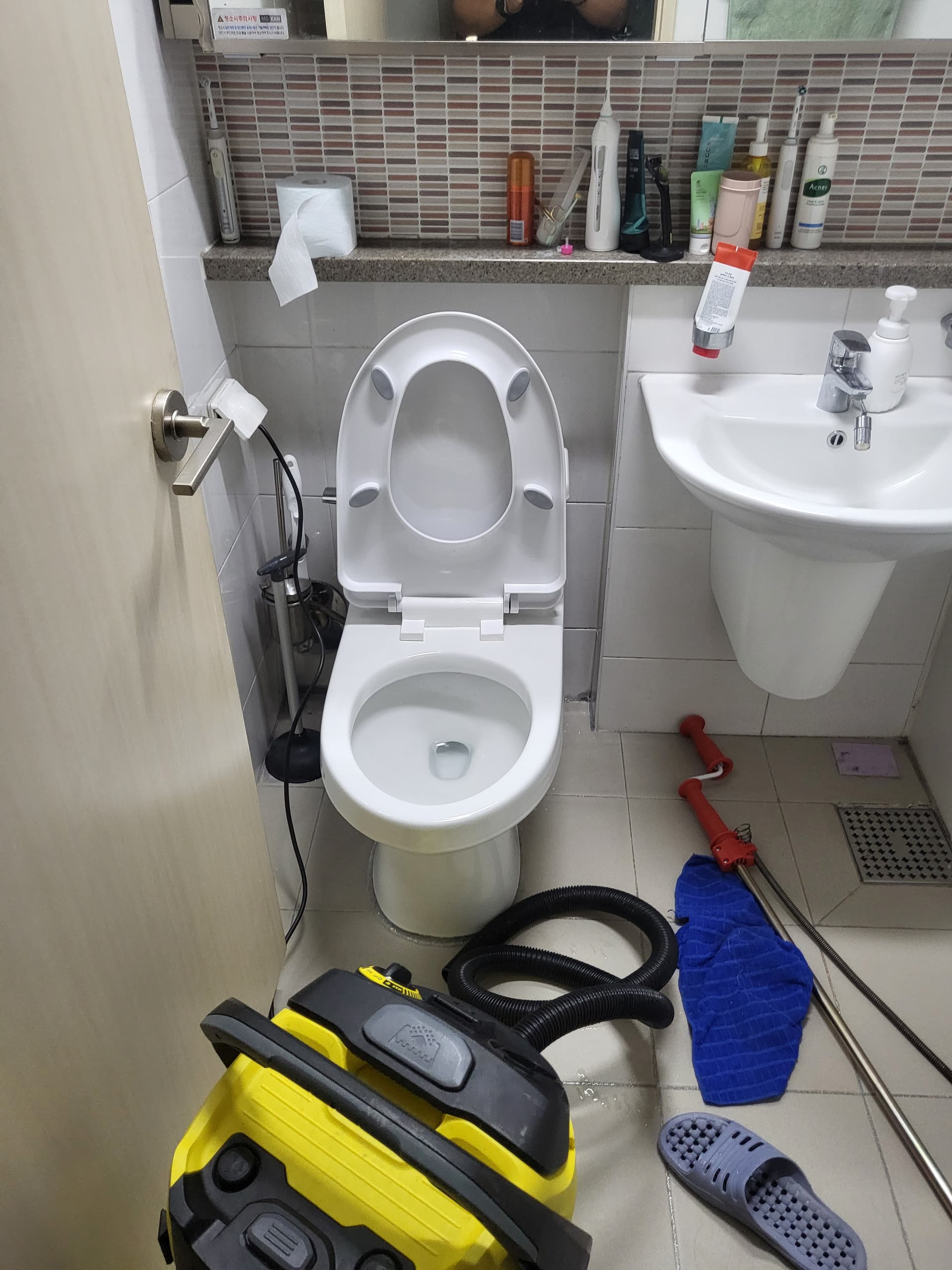 효녀/효자가 알아야 할! 싱크대 하수구 뚫는 약품 사용, 배관 부식 막는 꿀팁